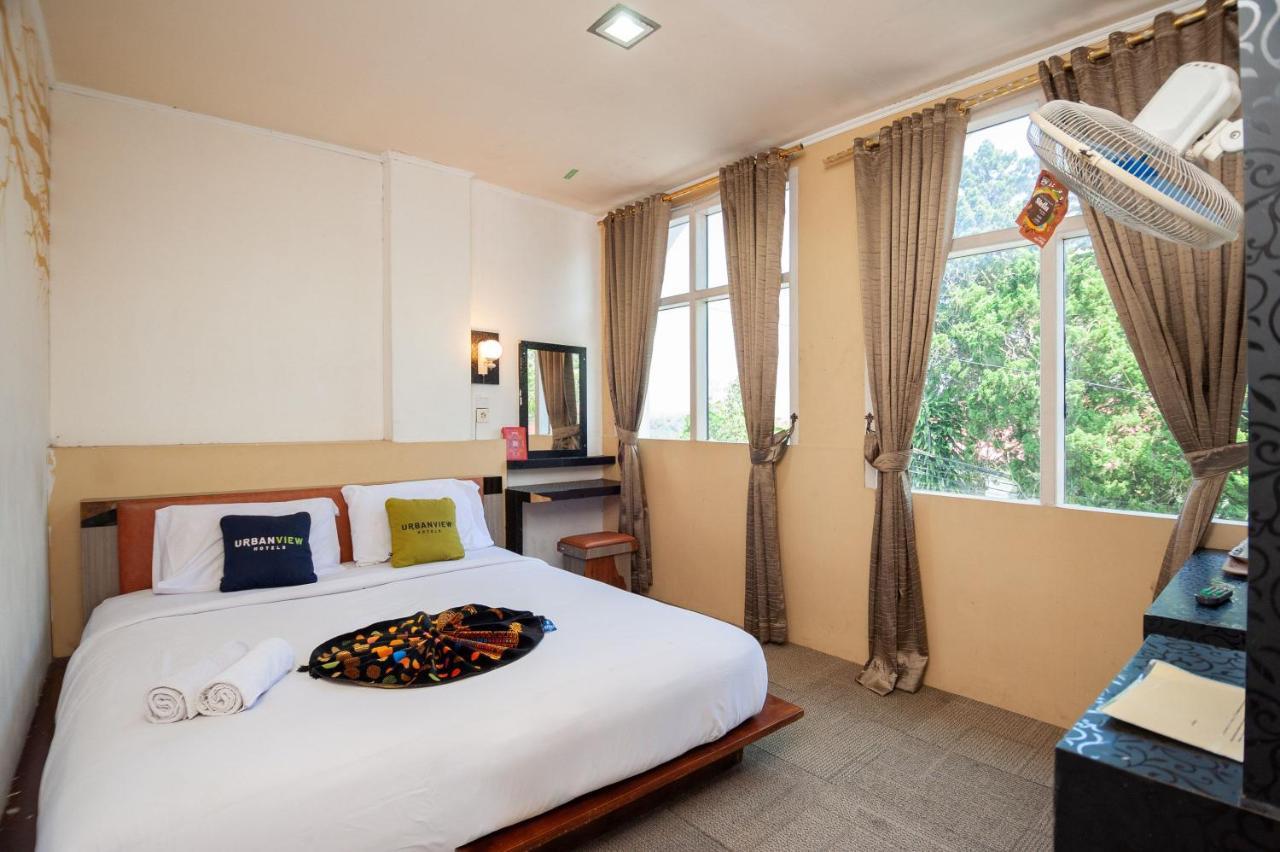 Urbanview Hotel Ananda Syariah By Reddoorz Bukittinggi Dış mekan fotoğraf