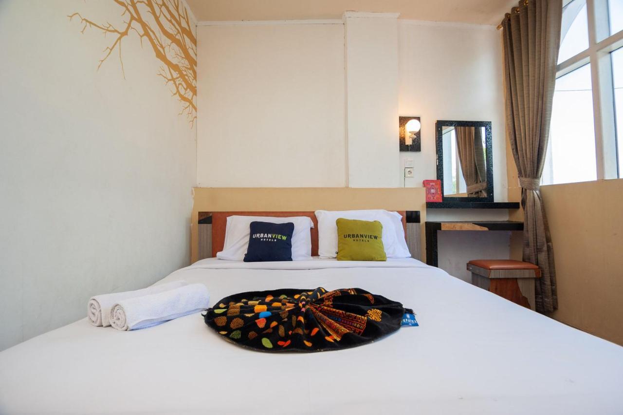 Urbanview Hotel Ananda Syariah By Reddoorz Bukittinggi Dış mekan fotoğraf