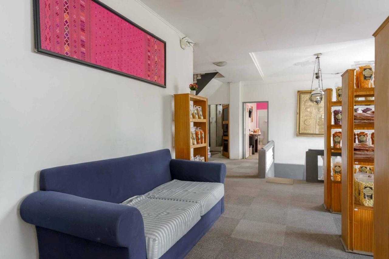 Urbanview Hotel Ananda Syariah By Reddoorz Bukittinggi Dış mekan fotoğraf